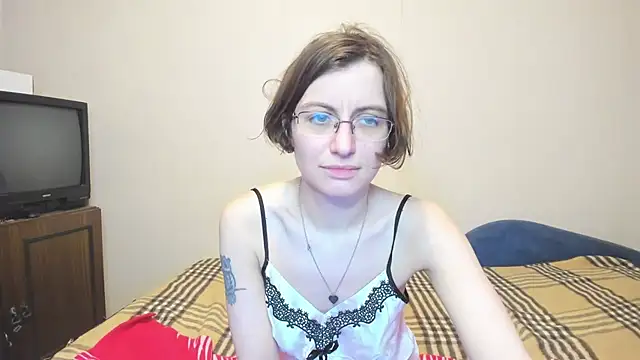 MarilynDream online show from February 26, 2025, 12:27 am