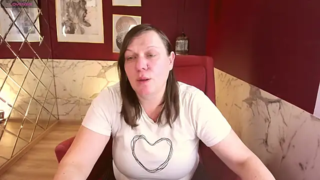 KellyPerfection online show from February 23, 2026, 5:43 pm