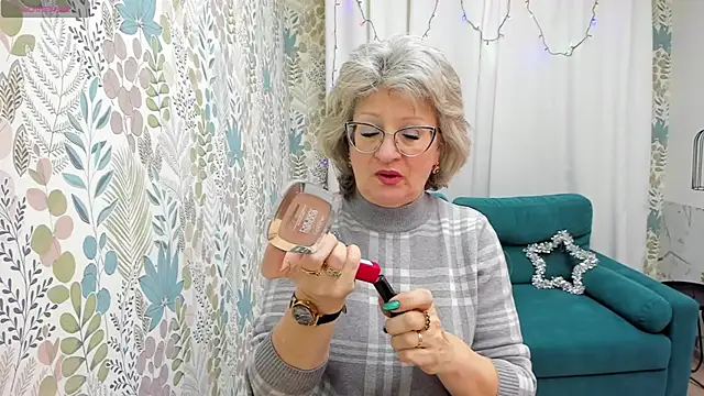 EvelynJoyful online show from January 4, 2025, 5:05 am