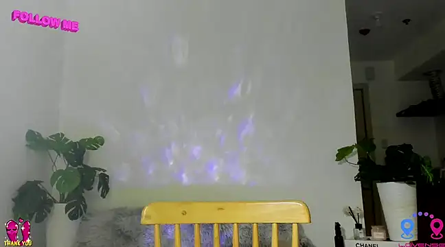 hottycrishina online show from February 1, 2025, 2:26 am