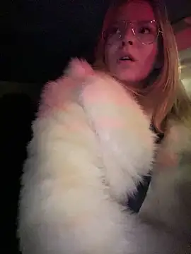 AnastasiaAniess online show from January 6, 2025, 5:41 am