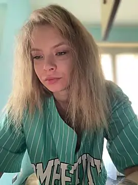 AnastasiaAniess online show from February 3, 2025, 8:24 am