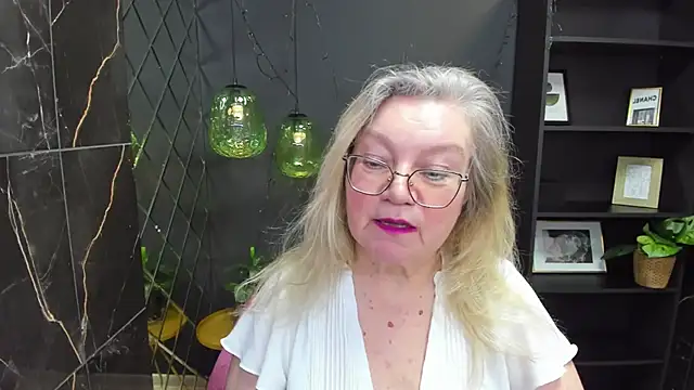 NataliMellow online show from January 12, 2025, 1:16 pm