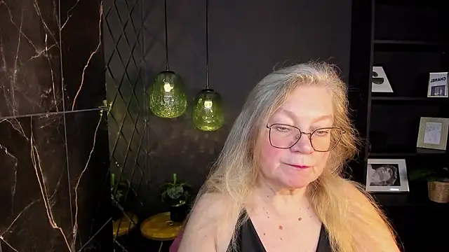 Snapshot of NataliMellow chatting on January 18, 2026, 1:04 pm NataliMellow online show from January 18, 2026, 1:04 pm