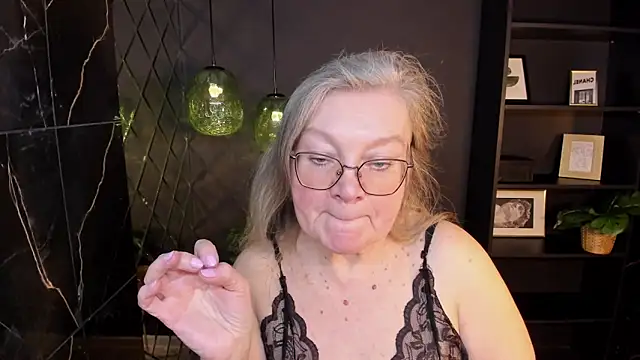 Snapshot of NataliMellow chatting on February 14, 2026, 1:08 pm NataliMellow online show from February 14, 2026, 1:08 pm