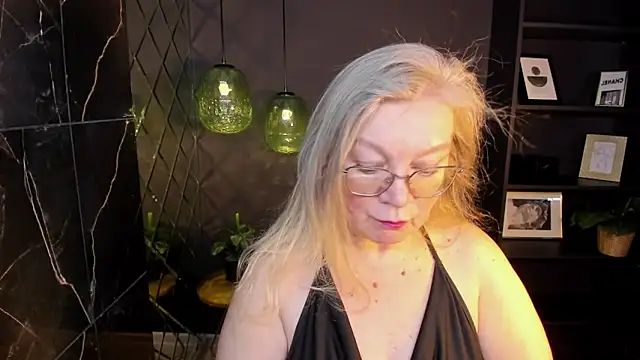 Snapshot of NataliMellow chatting on February 21, 2026, 1:23 pm NataliMellow online show from February 21, 2026, 1:23 pm