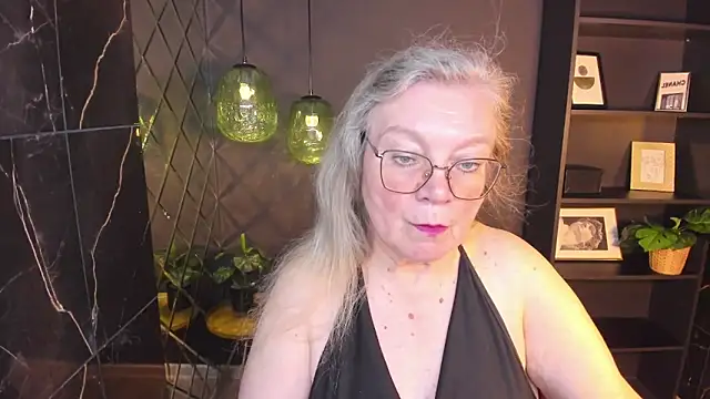 Snapshot of NataliMellow chatting on May 21, 2026, 1:18 pm NataliMellow online show from May 21, 2026, 1:18 pm
