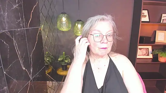 Snapshot of NataliMellow chatting on May 25, 2026, 1:06 pm NataliMellow online show from May 25, 2026, 1:06 pm