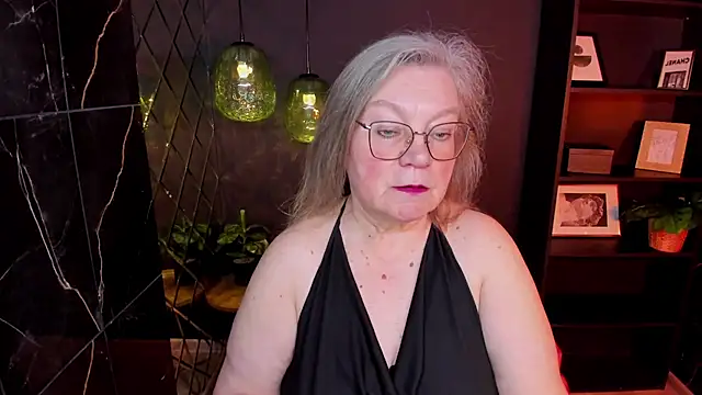 Snapshot of NataliMellow chatting on June 1, 2026, 1:02 pm NataliMellow online show from June 1, 2026, 1:02 pm