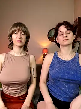 Snapshot of Jitoon_Exe chatting on October 26, 2025, 8:04 pm Jitoon Exe online show from October 26, 2025, 8:04 pm