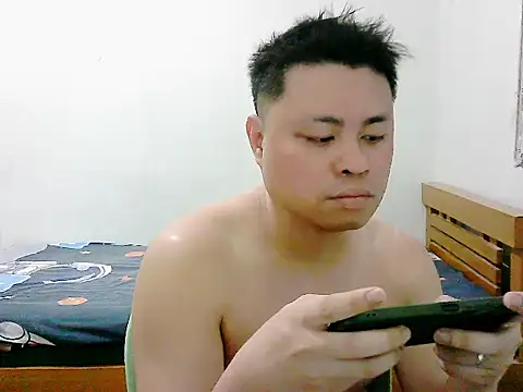 Snapshot of SirViceBoy2020 chatting on April 12, 2026, 9:58 am SirViceBoy2020 online show from April 12, 2026, 9:58 am