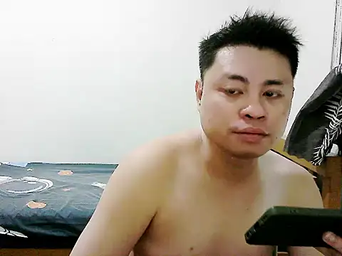 Snapshot of SirViceBoy2020 chatting on April 19, 2026, 12:37 pm SirViceBoy2020 online show from April 19, 2026, 12:37 pm