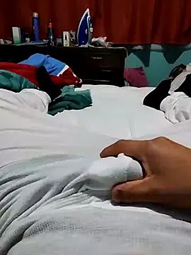 gusaven online show from November 4, 2025, 6:01 am