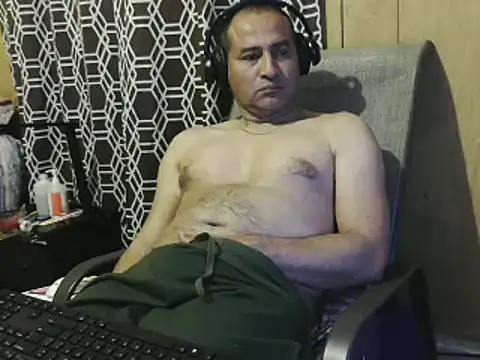 dantehot2020 online show from February 3, 2025, 4:14 am