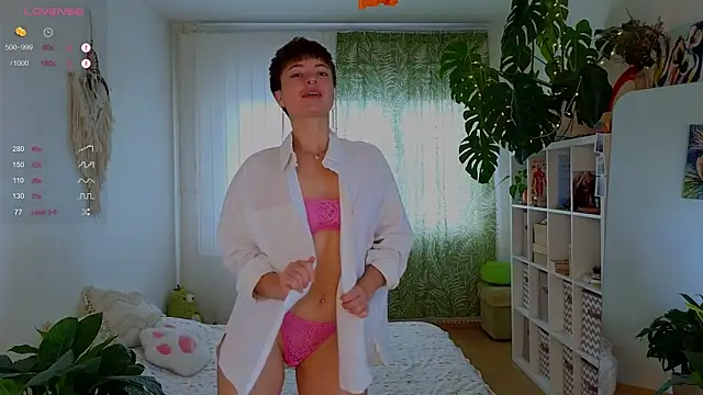 lana sky online show from October 2, 2025, 12:34 pm