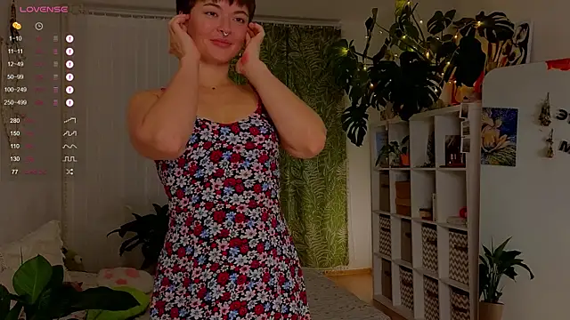 lana sky online show from November 6, 2025, 4:41 pm