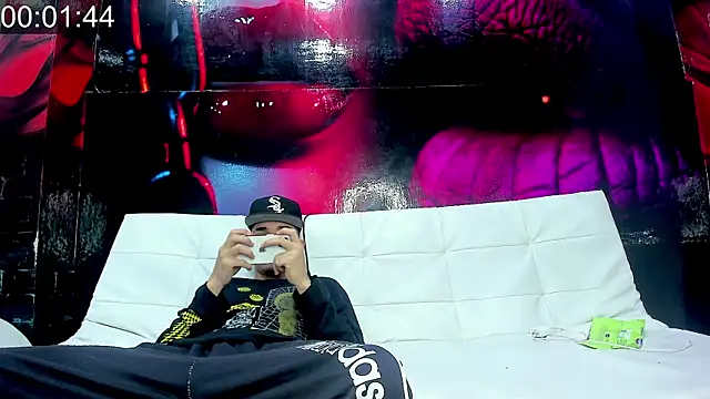 AmazingPartys online show from March 22, 2026, 8:01 pm