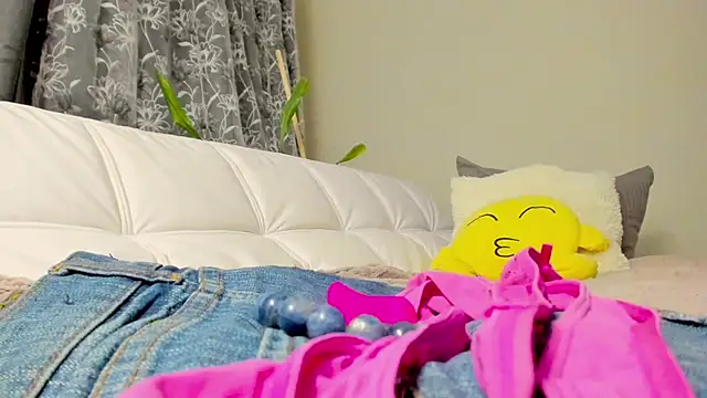 Snapshot of Fritha chatting on January 27, 2025, 6:52 pm Fritha online show from January 27, 2025, 6:52 pm