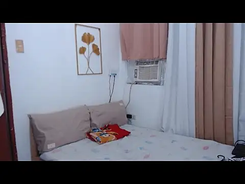 Snapshot of XjuanitabonitaX chatting on December 7, 2024, 12:52 am XjuanitabonitaX online show from December 7, 2024, 12:52 am