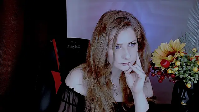 Snapshot of Eleonores chatting on May 4, 2026, 5:25 am Eleonores online show from May 4, 2026, 5:25 am
