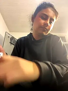 Snapshot of AbbyTaylorr chatting on October 7, 2025, 3:58 am AbbyTaylorr online show from October 7, 2025, 3:58 am