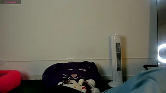 Snapshot of AbbyTaylorr chatting on November 11, 2025, 3:28 am AbbyTaylorr online show from November 11, 2025, 3:28 am