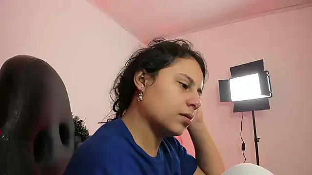 Snapshot of AbbyTaylorr chatting on November 28, 2025, 5:59 pm AbbyTaylorr online show from November 28, 2025, 5:59 pm