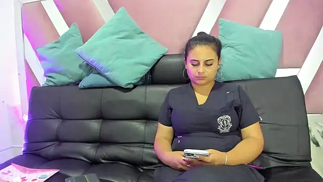 Snapshot of AbbyTaylorr chatting on April 16, 2026, 1:17 am AbbyTaylorr online show from April 16, 2026, 1:17 am