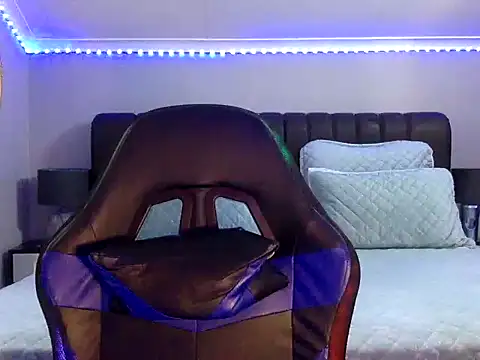 BOOTYBANGER24xx online show from October 25, 2025, 2:41 am