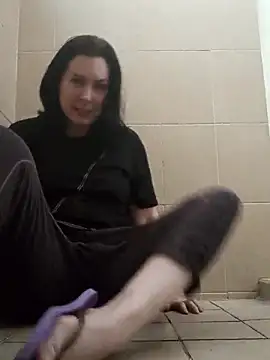 DesreRose online show from February 27, 2026, 11:05 pm