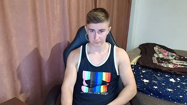 Todhorny9873 online show from January 10, 2025, 4:44 am