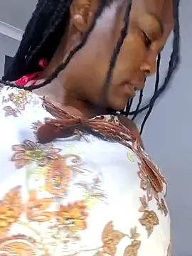 Snapshot of Sexycandyxxx chatting on March 5, 2025, 6:01 am Sexycandyxxx online show from March 5, 2025, 6:01 am