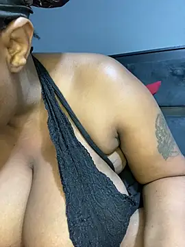 Sexycandyxxx online show from July 27, 2026, 11:45 pm