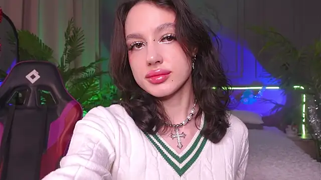 Devilinee online show from December 8, 2024, 7:58 am