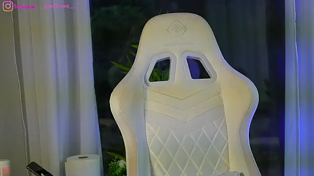 Snapshot of perfectt33n chatting on December 3, 2024, 9:11 am perfectt33n online show from December 3, 2024, 9:11 am