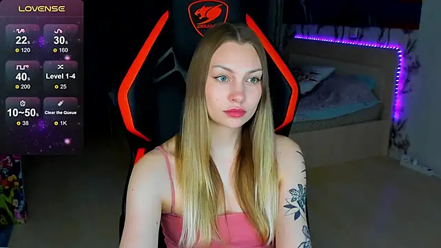 BiMolly online show from March 22, 2026, 7:50 pm