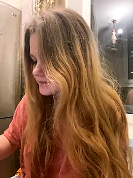 -MimmiLissa- online show from November 8, 2025, 5:45 pm