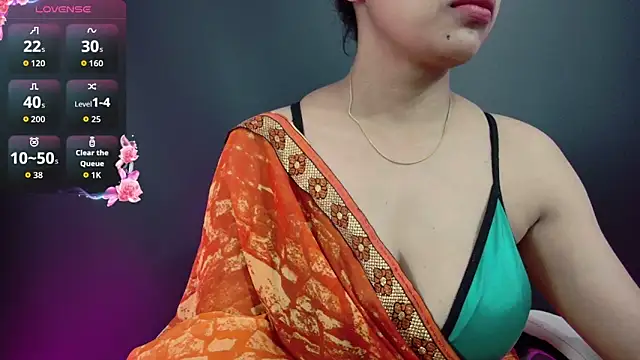 DesiZoya online show from October 6, 2025, 8:01 am