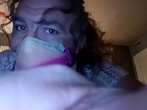 Valarie83 online show from October 31, 2025, 7:42 am