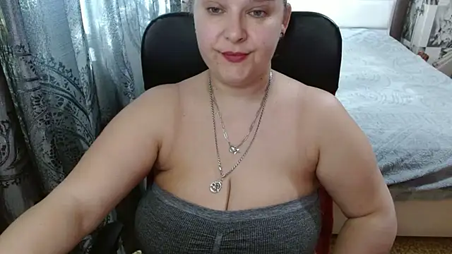 Snapshot of Boolochka chatting on April 27, 2026, 12:58 pm Boolochka online show from April 27, 2026, 12:58 pm