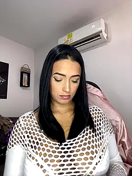 Shantal Lovee online show from September 20, 2025, 8:32 pm