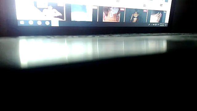 RobertaHott online show from March 19, 2025, 10:42 pm