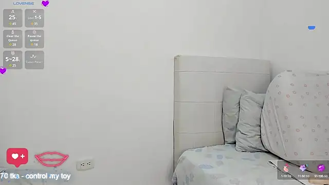 AlexxandraRivera online show from February 7, 2025, 2:50 am