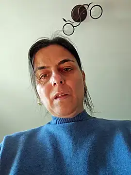 Snapshot of IsabelleCraft chatting on October 11, 2025, 11:09 am IsabelleCraft online show from October 11, 2025, 11:09 am