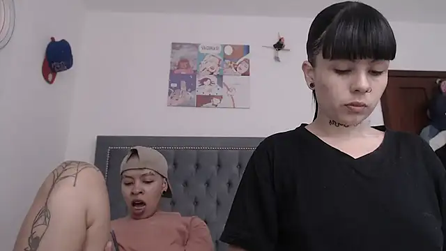 dulce maria x online show from March 6, 2025, 7:43 pm