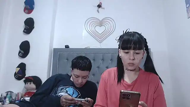 Snapshot of dulce_maria_x chatting on February 21, 2026, 4:02 am dulce maria x online show from February 21, 2026, 4:02 am