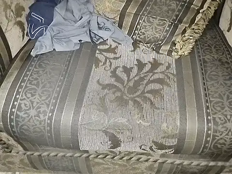 robertocastillo-2017 online show from September 9, 2025, 3:28 am