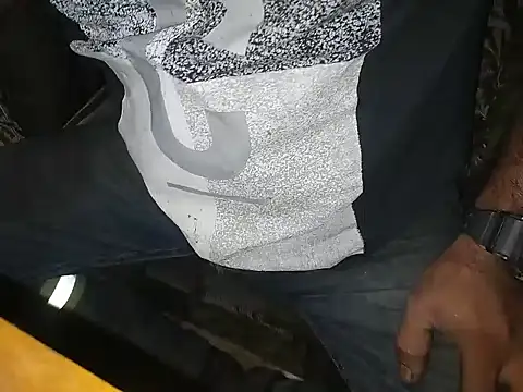 robertocastillo-2017 online show from September 30, 2025, 5:12 am