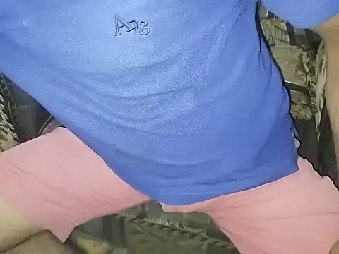 robertocastillo-2017 online show from November 4, 2025, 4:33 am