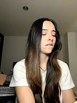 swrennn19 online show from October 18, 2025, 2:29 pm